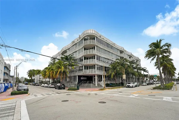 $5,200 | 2100 Park Avenue, Unit 210, Miami Beach, FL 33139