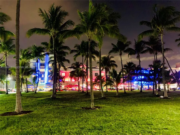 $5,200 | 2100 Park Avenue, Unit 210, Miami Beach, FL 33139