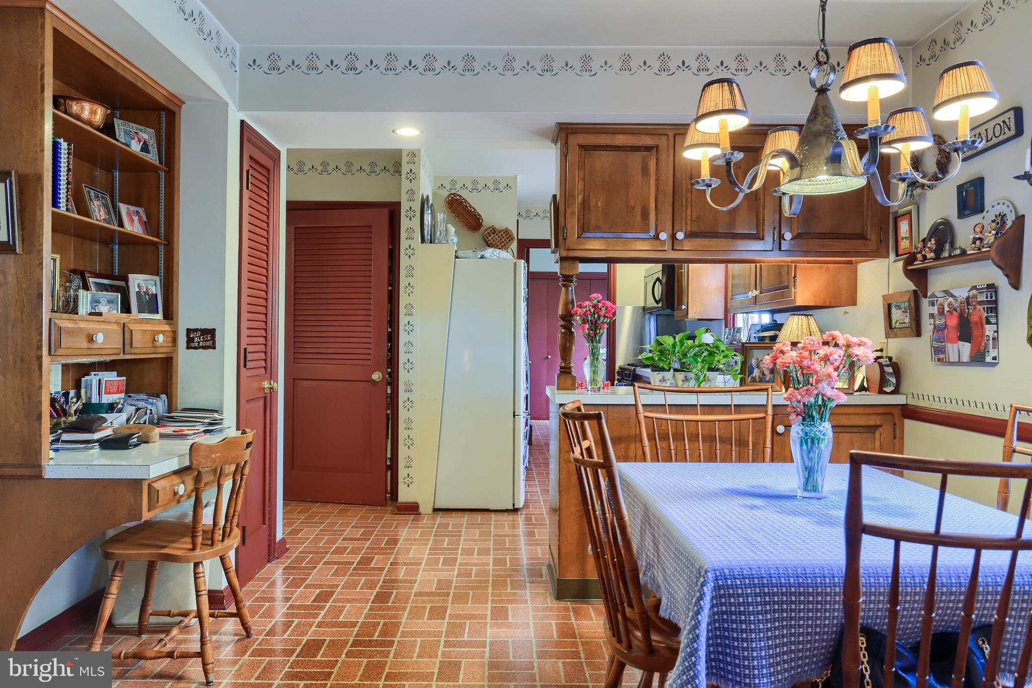 1705 Valley Forge Road Lancaster, PA 17603 - Photo 14 of 31 Eat-in Kitchen (2)