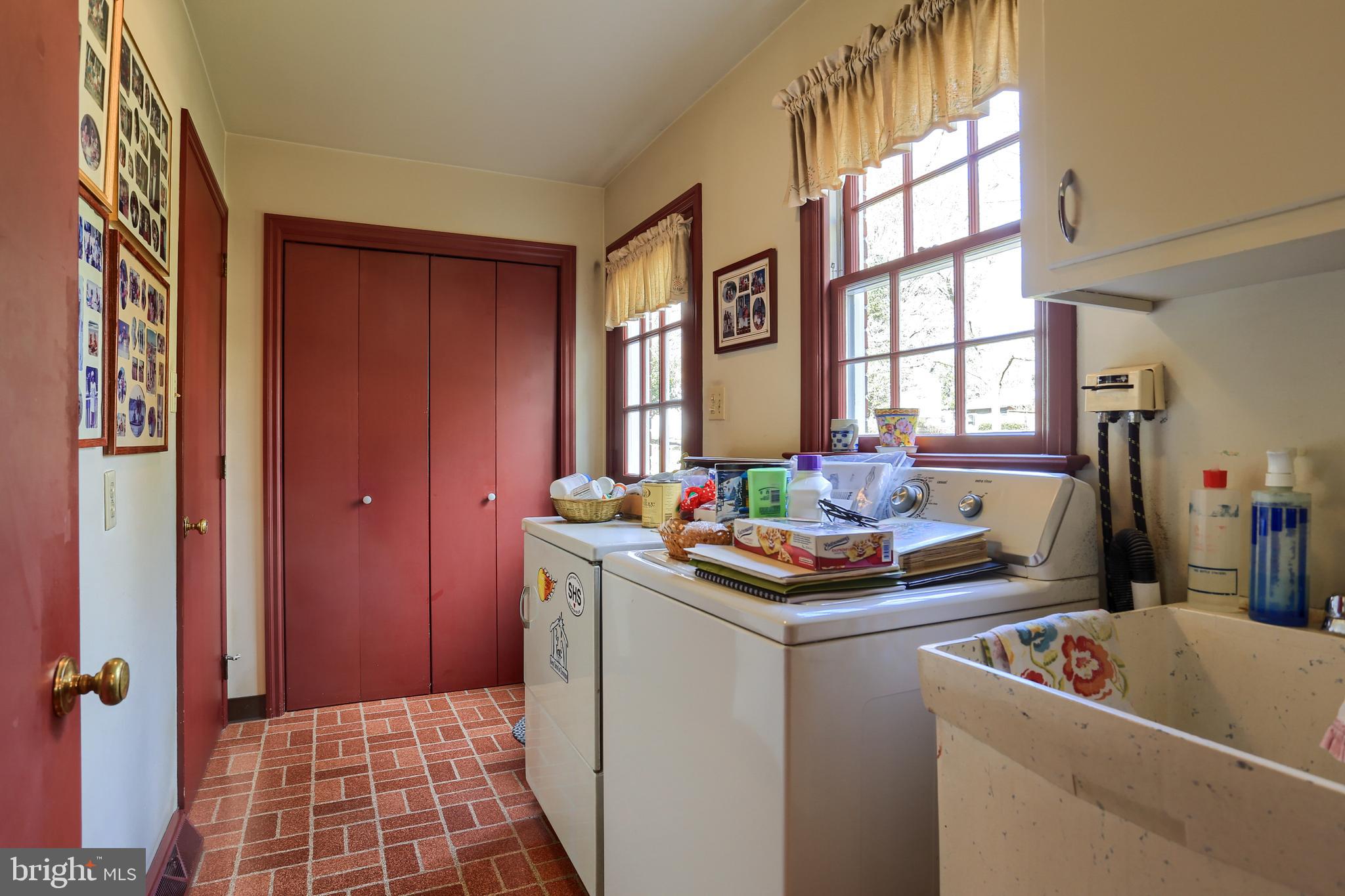 1705 Valley Forge Road Lancaster, PA 17603 - Photo 19 of 31 Laundry Room