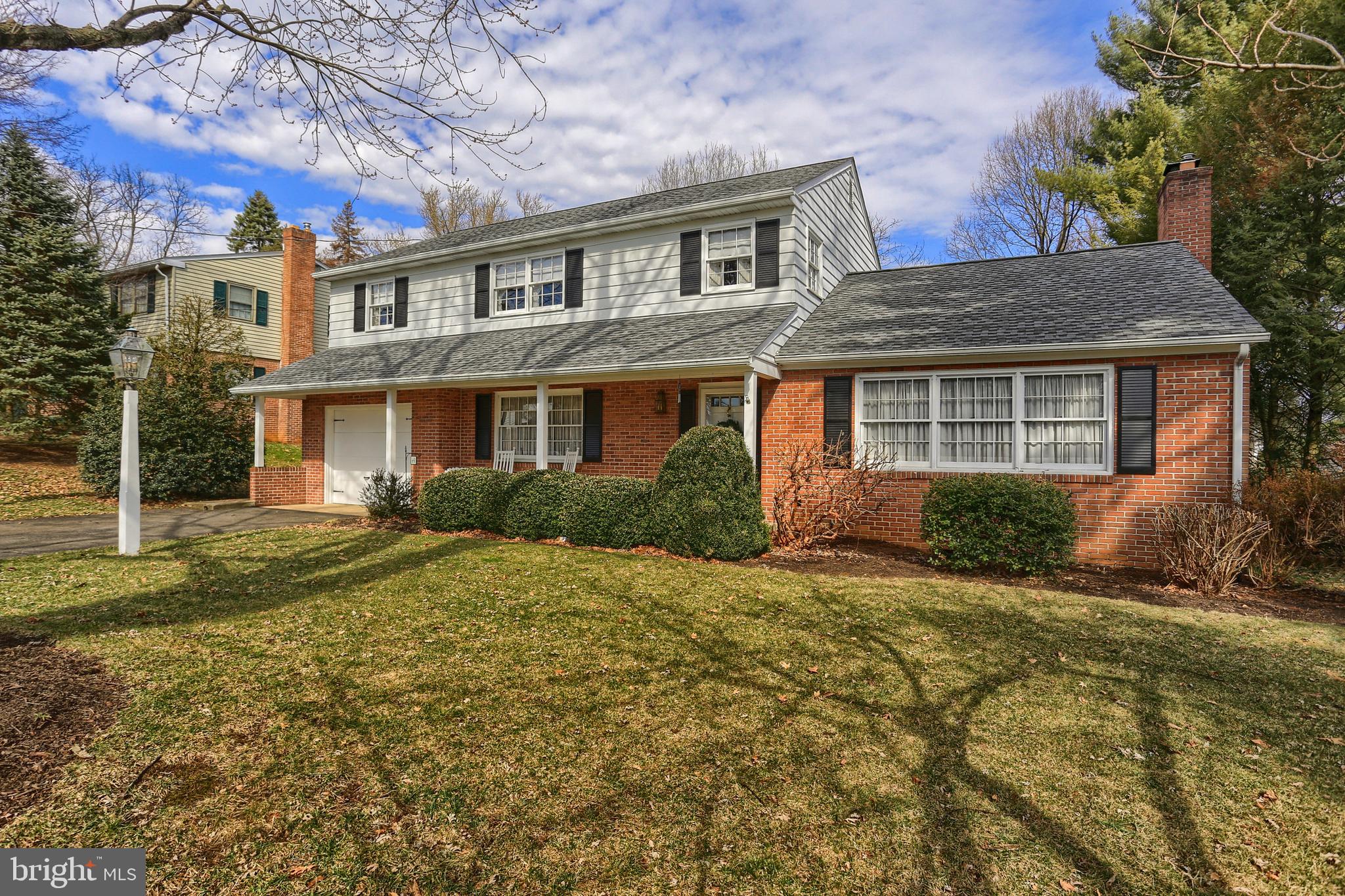 1705 Valley Forge Road Lancaster, PA 17603 - Photo 3 of 31 Front View (2)