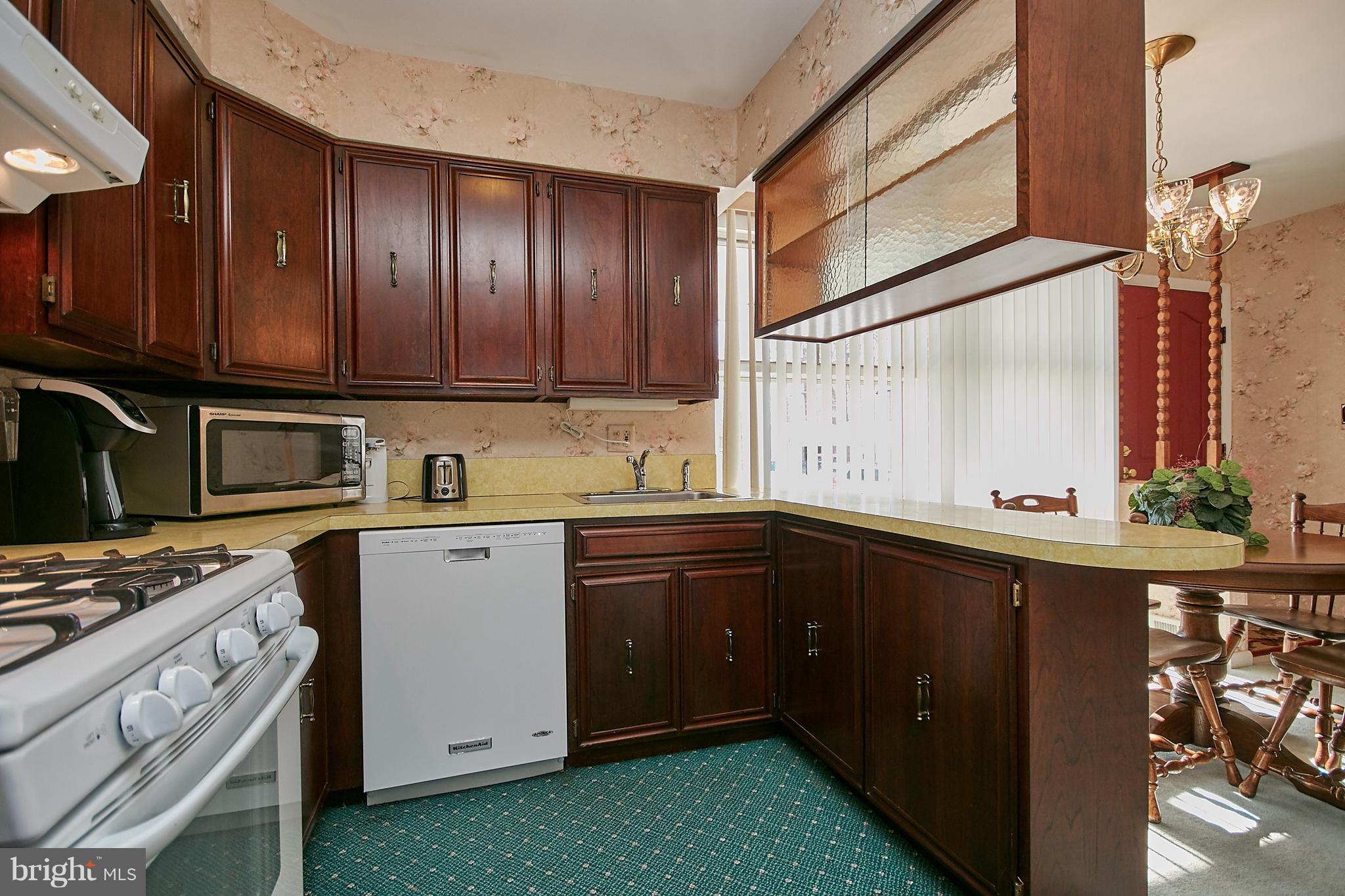 7311 Floyd Avenue Springfield, VA 22150 - Photo 11 of 33 Kitchen