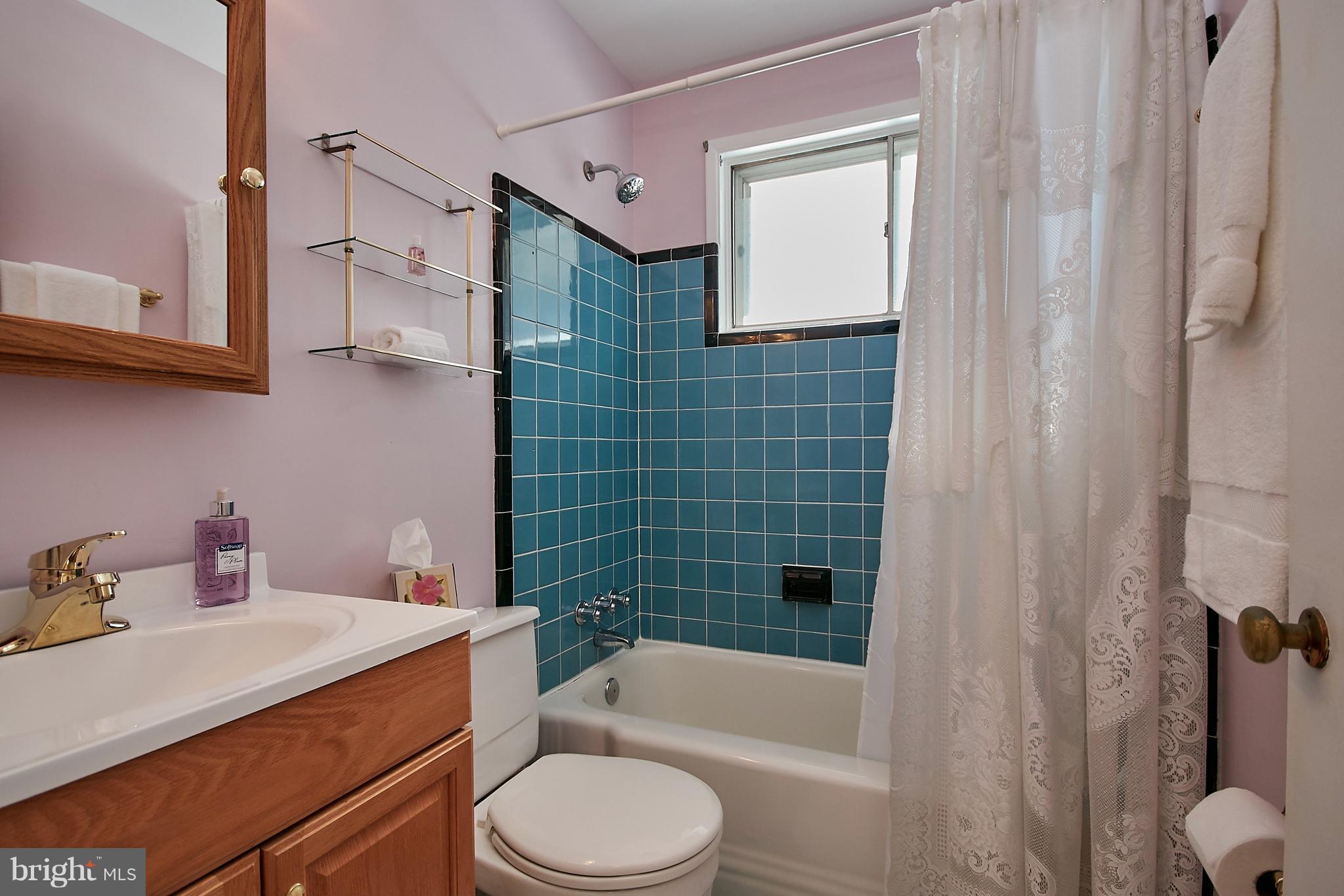 7311 Floyd Avenue Springfield, VA 22150 - Photo 21 of 33 Ceramic Tile Bath