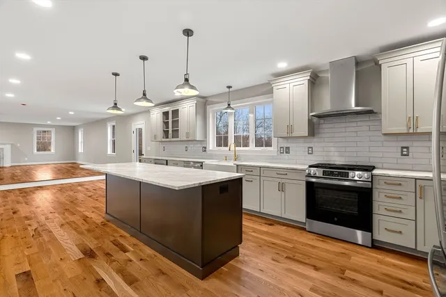 $1,494,000 | 14 Steed Avenue, West Newbury, MA 01985