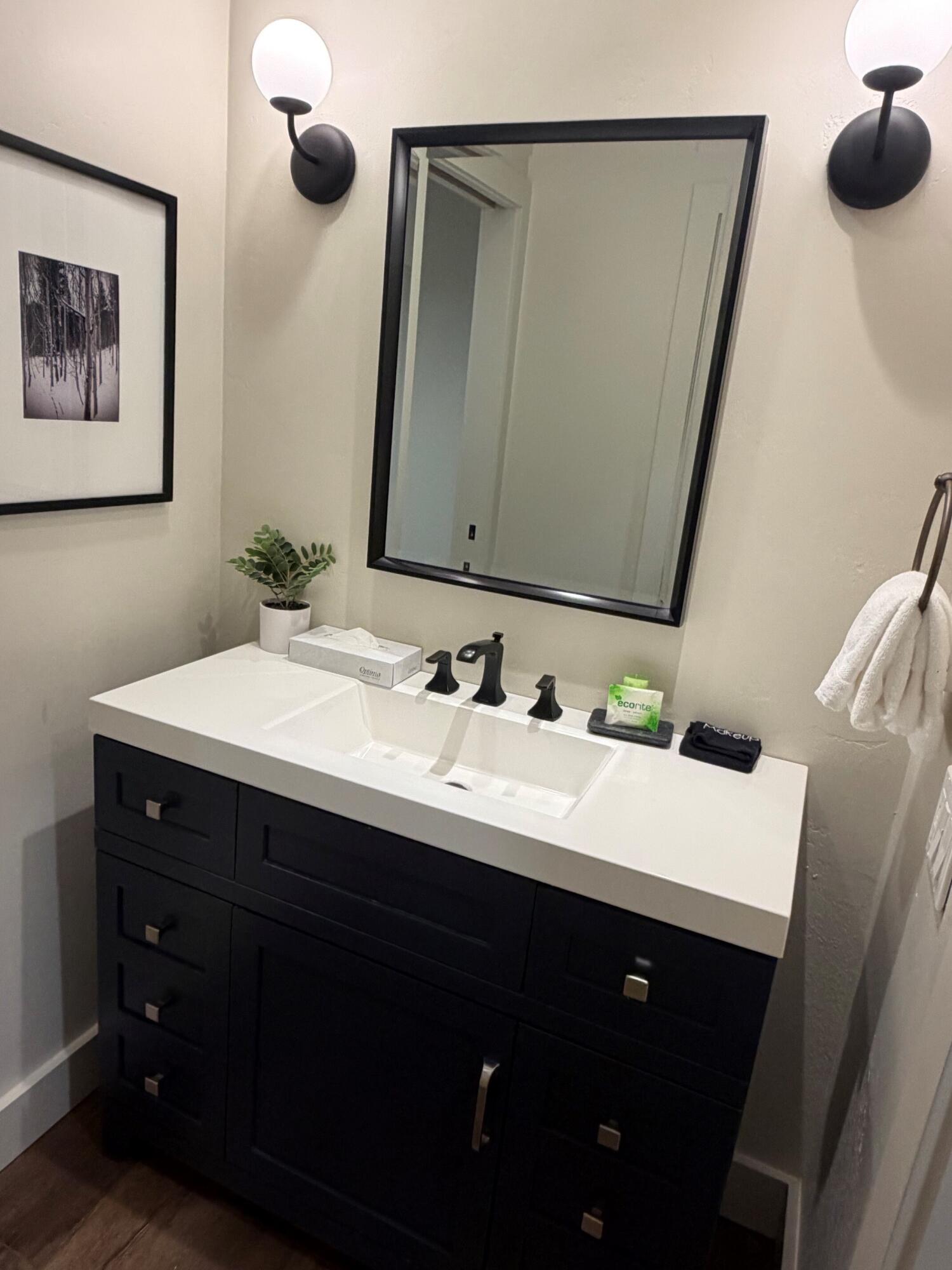 4350 Fairway Nine Road Sun Valley, ID 83353 - Photo 18 of 26 Bathroom 2