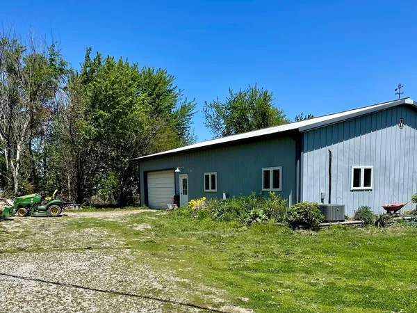 $219,900 | 14681 Toad Hill Road, Wapella, IL 61777