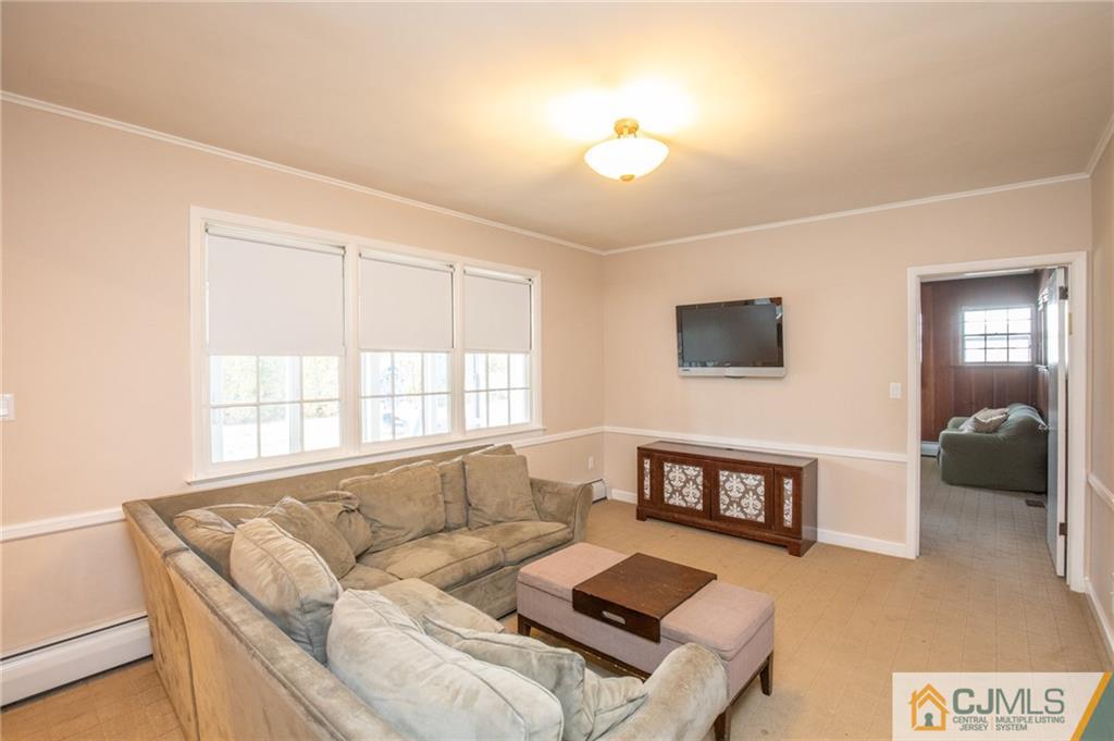 9 Hamlin Road Edison, NJ 08817 - Photo 13 of 24 Gallery Image 13