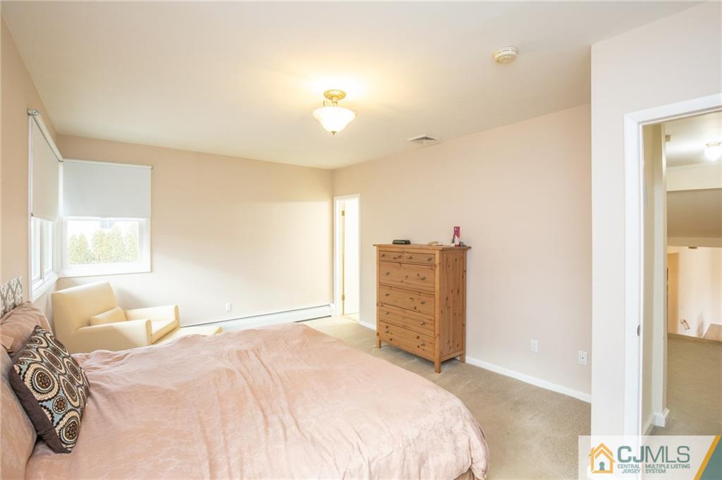 9 Hamlin Road Edison, NJ 08817 - Photo 16 of 24 Gallery Image 16