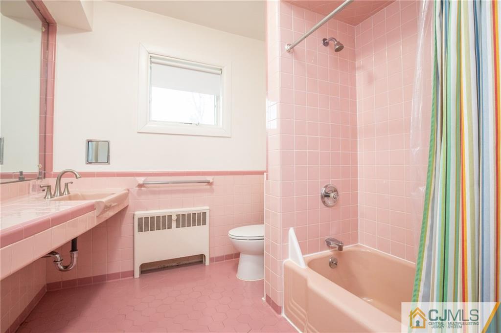 9 Hamlin Road Edison, NJ 08817 - Photo 18 of 24 Gallery Image 18