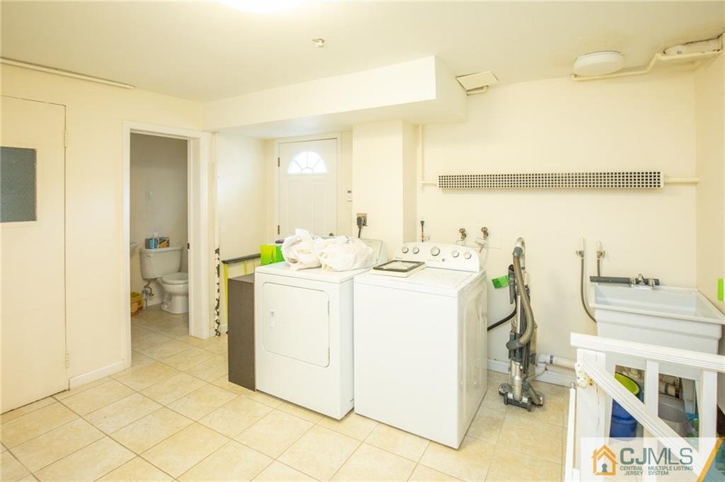 9 Hamlin Road Edison, NJ 08817 - Photo 22 of 24 Gallery Image 22