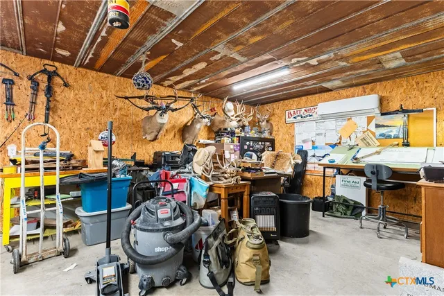 $737,000 | 690 A County Road 4707, Kempner, TX 76539