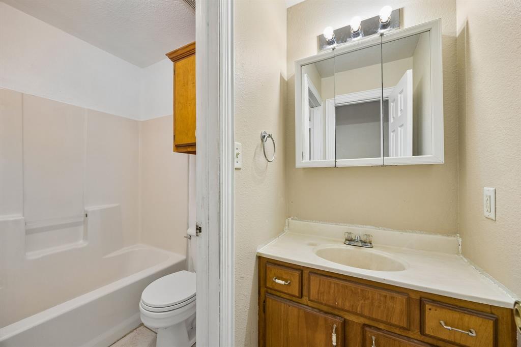 1104 East High Street Terrell, TX 75160 - Photo 23 of 28 1106