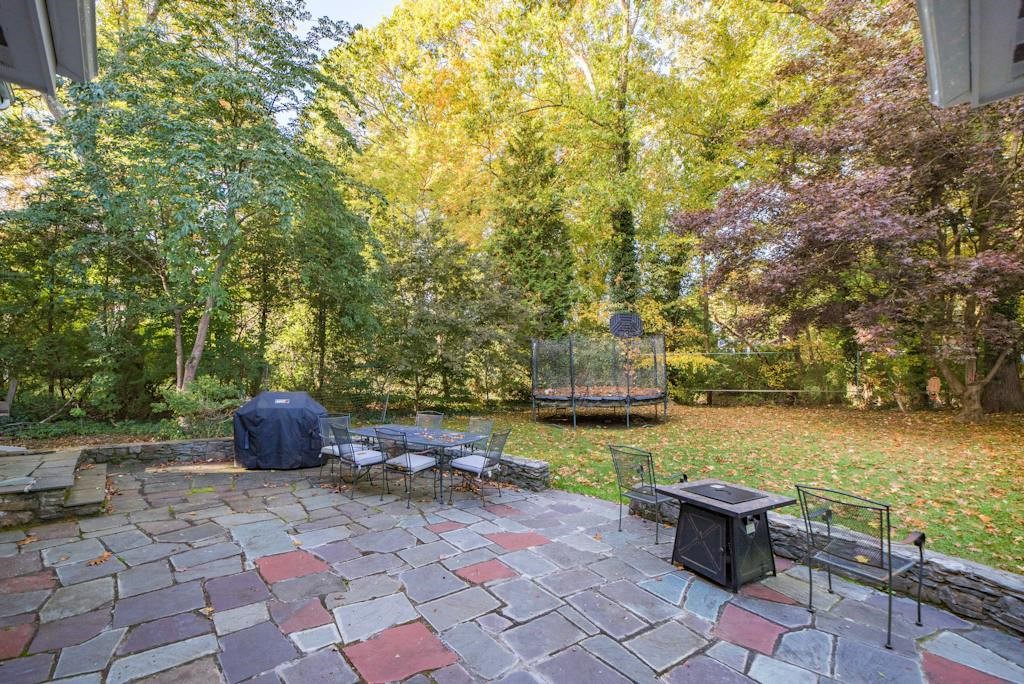 17 Wildflower Road Barrington, RI 02806 - Photo 4 of 34 Backyard patio
