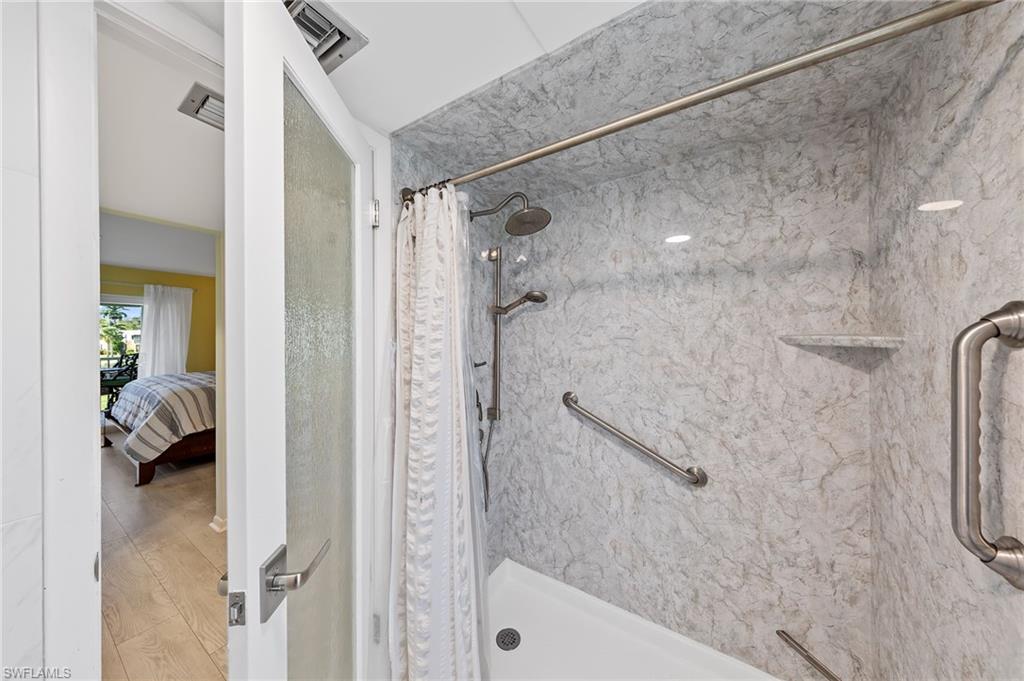 378 Palm Drive, Unit 4 Naples, FL 34112 - Photo 26 of 50 Primary Bathroom