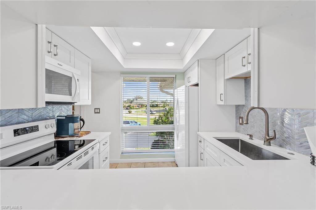 378 Palm Drive, Unit 4 Naples, FL 34112 - Photo 7 of 50