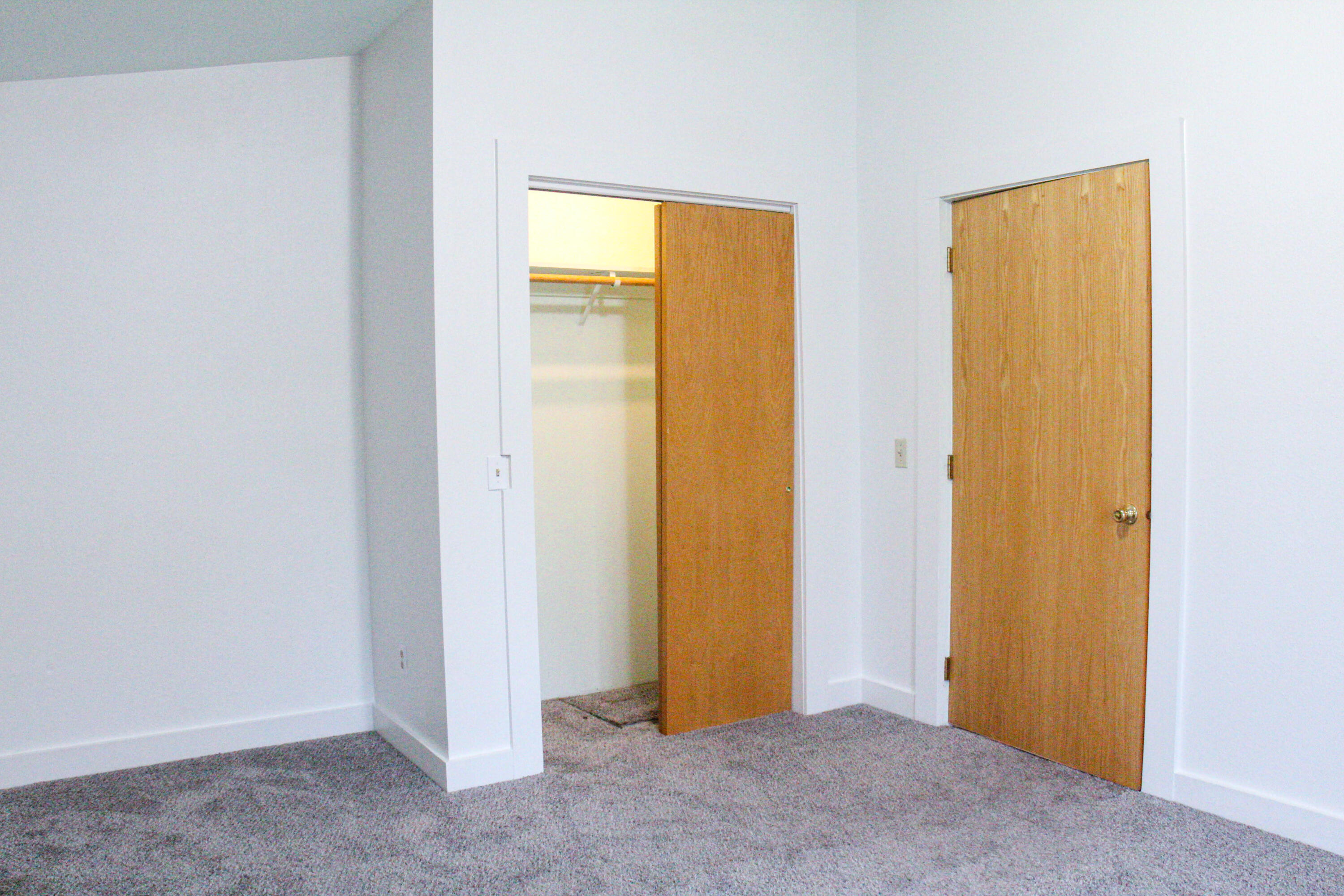 1975 Spring Street Medford, OR 97504 - Photo 9 of 16