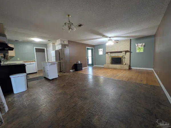 $225,000 | 245 Airport Boulevard, Pensacola, FL 32503