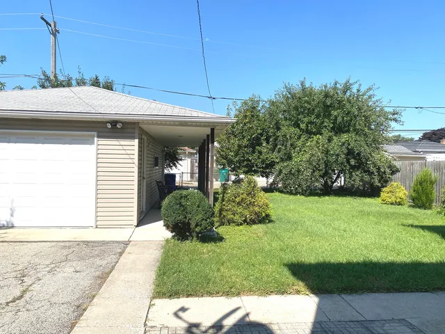 $1,775 | 4916 South Lorel Avenue, Unit 2, Chicago, IL 60638