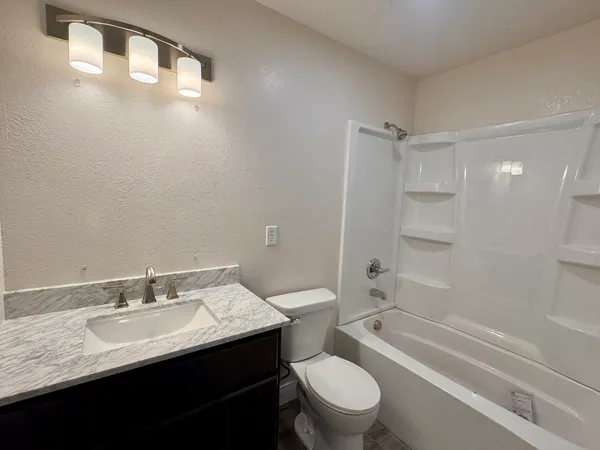 $199,900 | 817 West Stotlar Street, Herrin, IL 62948