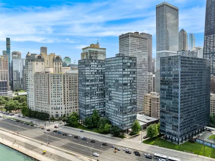 $560,000 | 880 North Lake Shore Drive, Unit 12GH, Chicago, IL 60611