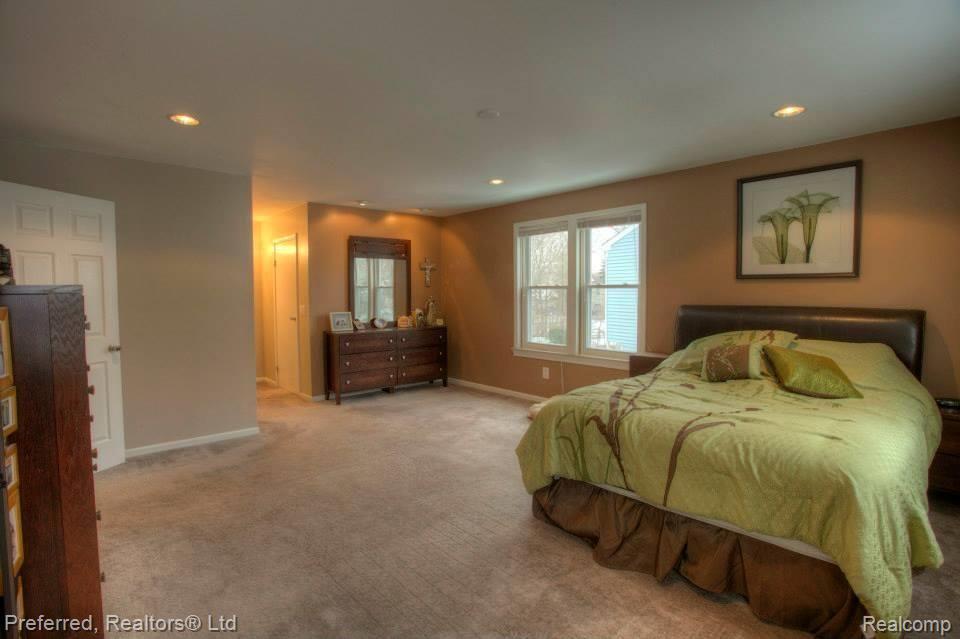 659 Worthington Road Canton, MI 48188 - Photo 28 of 32 1969274_744069675611232_1784780789_n.jpg
