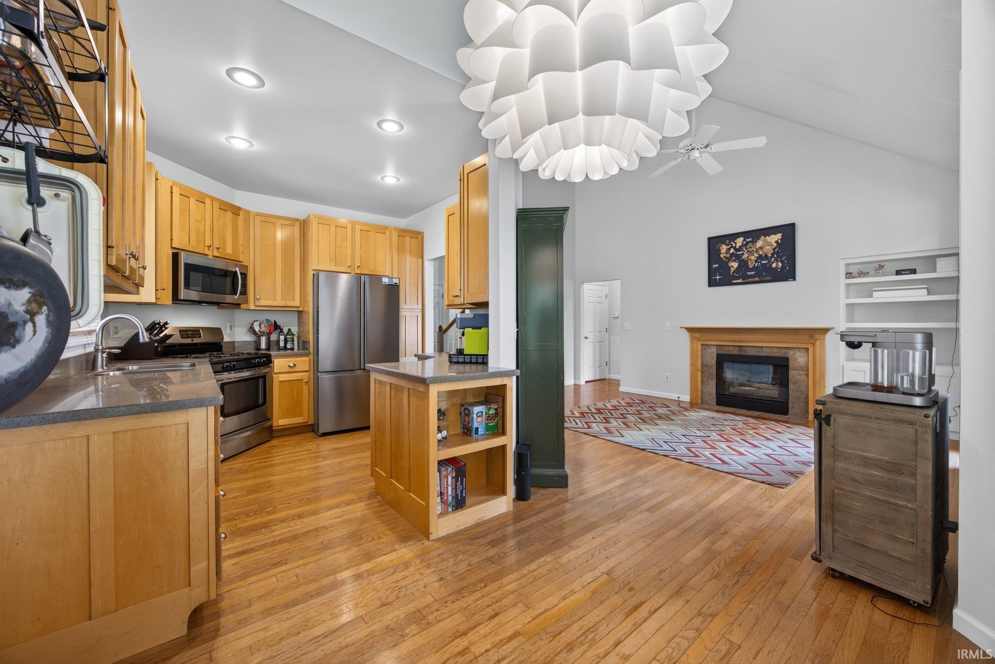 1048 East Chris Lane Bloomington, IN 47401 - Photo 10 of 47