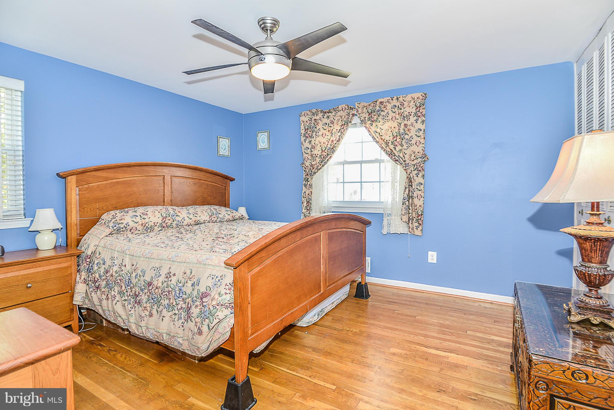 6902 Brisbane Street Springfield, VA 22152 - Photo 12 of 27 Bedroom (Master)