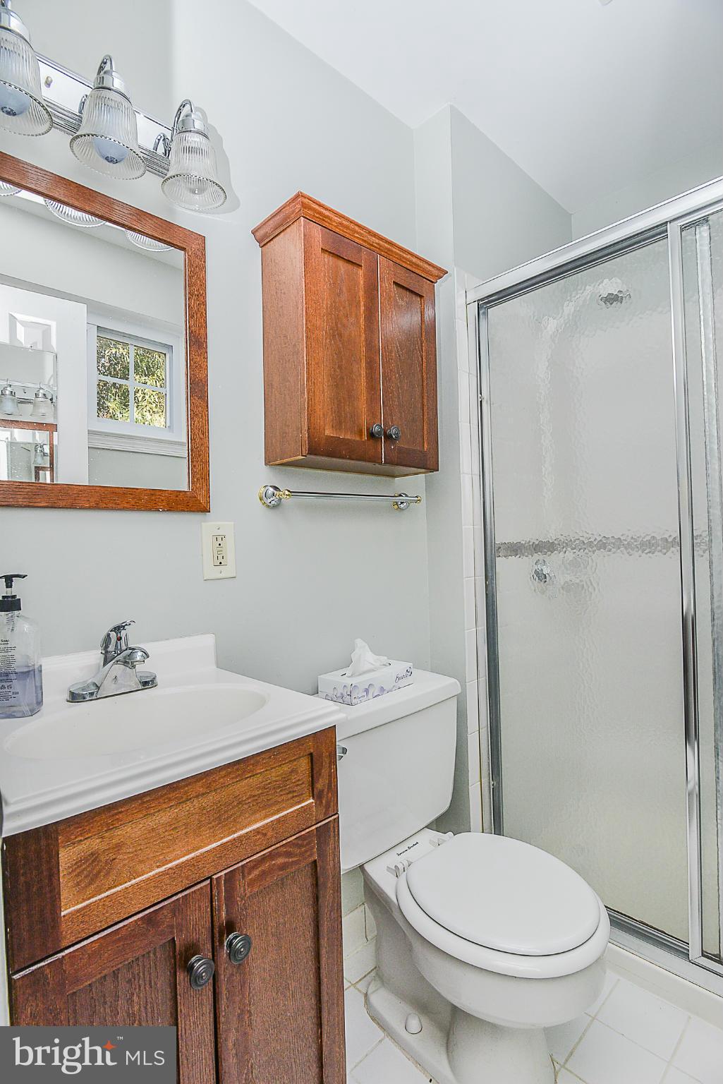 6902 Brisbane Street Springfield, VA 22152 - Photo 15 of 27 Bath (Master)