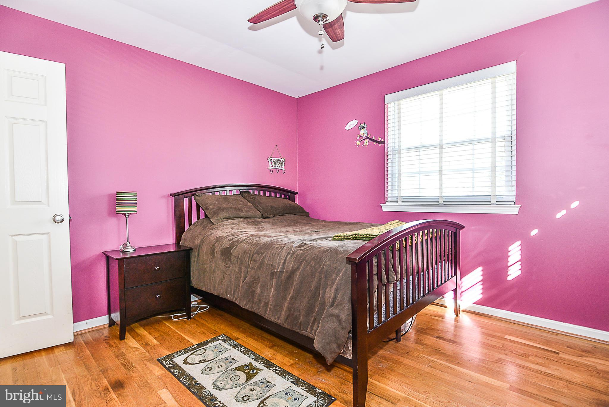 6902 Brisbane Street Springfield, VA 22152 - Photo 20 of 27 Bedroom