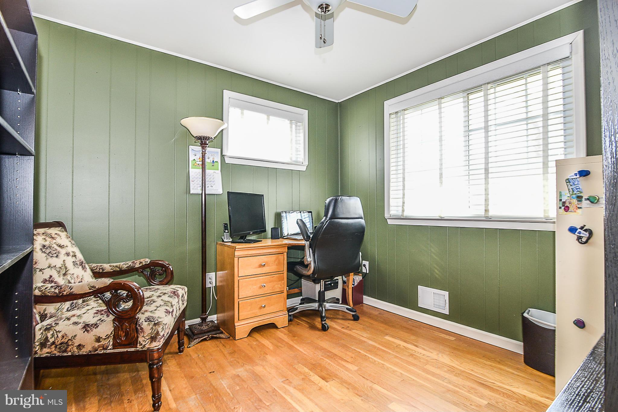 6902 Brisbane Street Springfield, VA 22152 - Photo 21 of 27 Bedroom