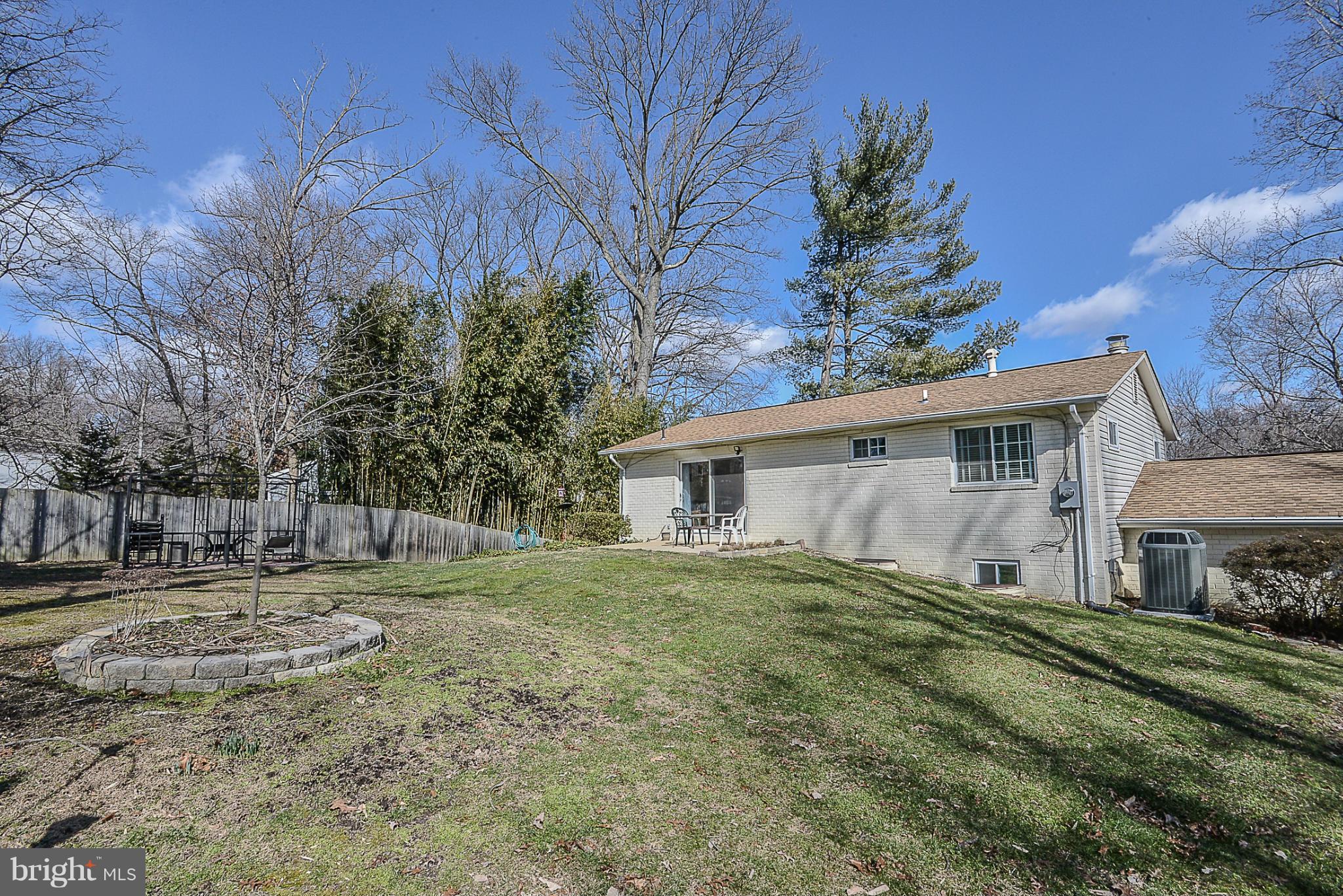 6902 Brisbane Street Springfield, VA 22152 - Photo 24 of 27 Exterior (Rear)