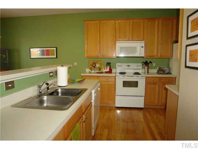 4716 Delta Ridge Court Raleigh, NC 27612 - Photo 10 of 24 Gallery Image 10