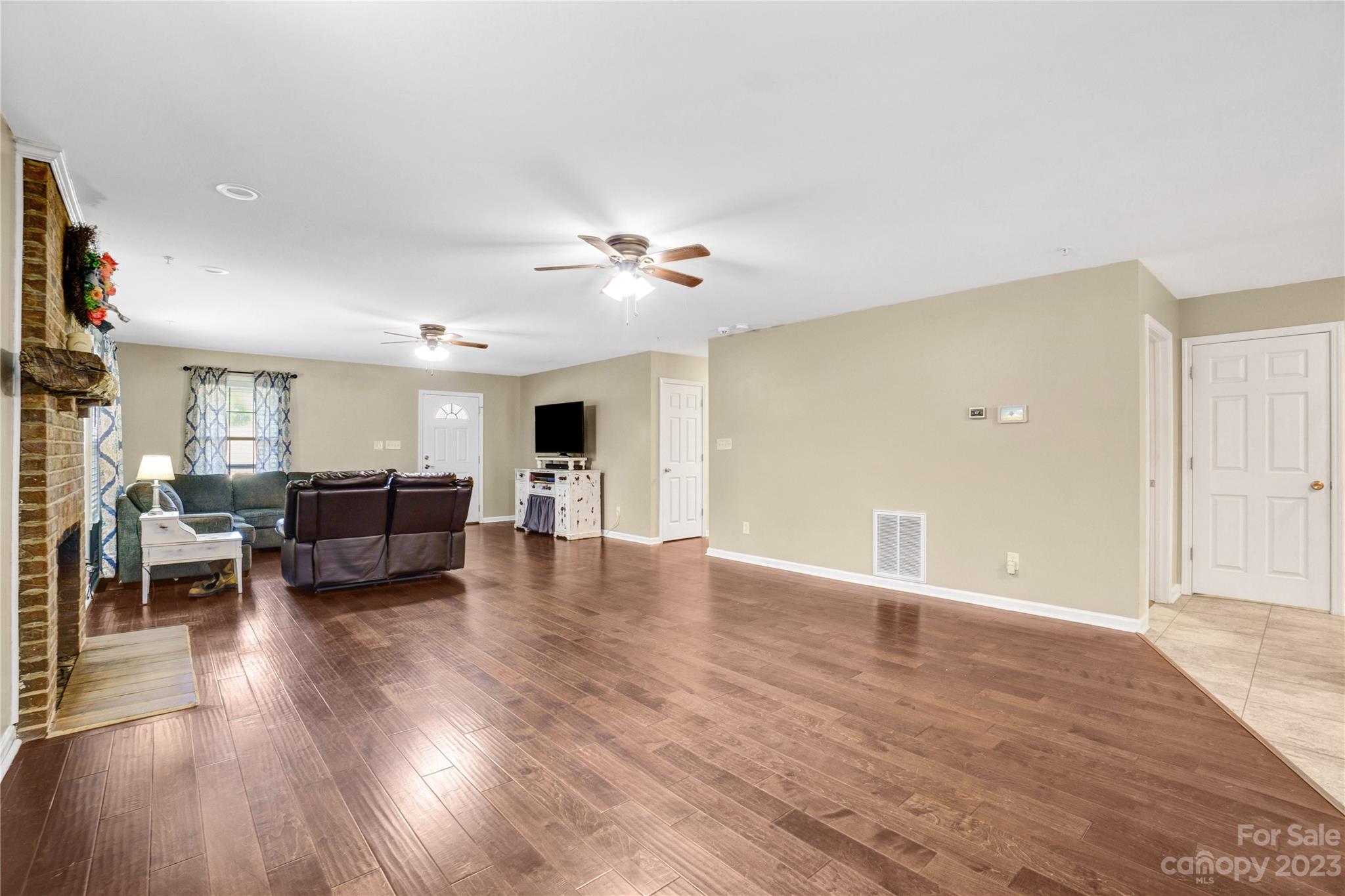 7564 Wateree Road Great Falls, SC 29055 - Photo 7 of 43 Gallery Image 7