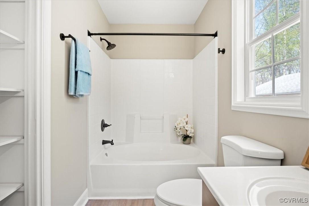 312 Clinton Road Cumberland, VA 23040 - Photo 15 of 29 Primary Full bathroom with shower / bathtub combin