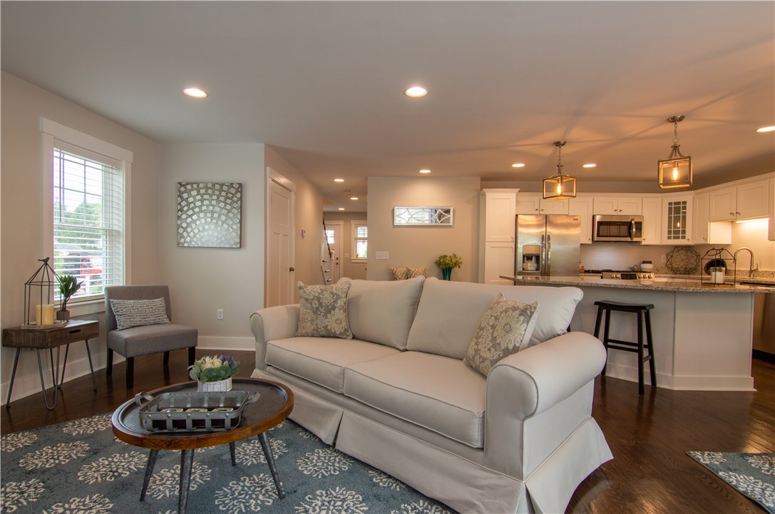 724 Centerville Road, Unit 3 Warwick, RI 02886 - Photo 8 of 38