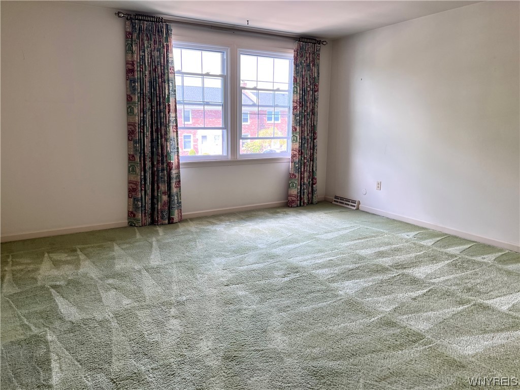 35 Oakbrook Drive, Unit E Amherst, NY 14221 - Photo 15 of 30