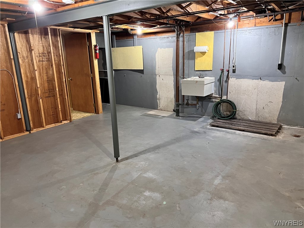 35 Oakbrook Drive, Unit E Amherst, NY 14221 - Photo 24 of 30