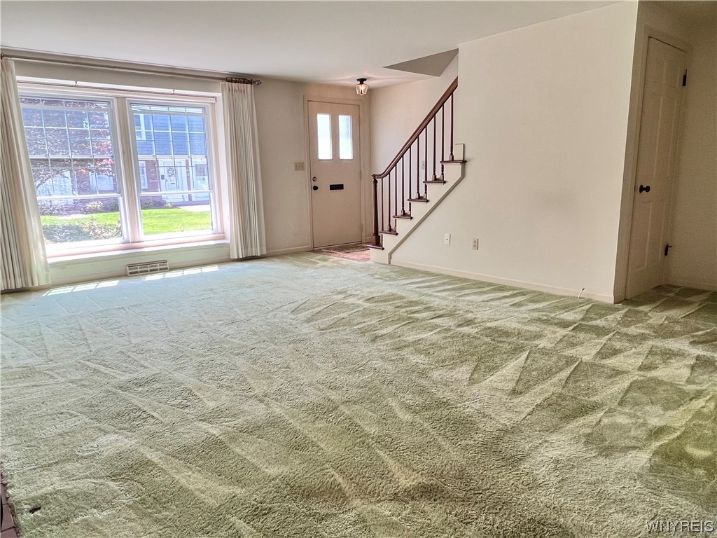 35 Oakbrook Drive, Unit E Amherst, NY 14221 - Photo 7 of 30