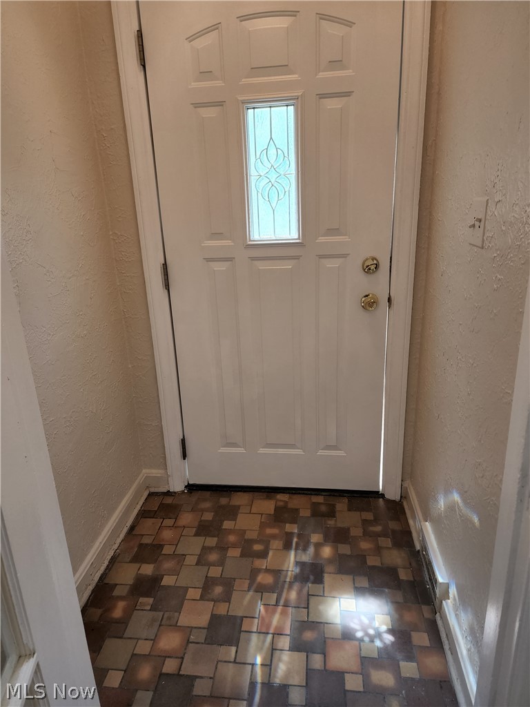 1771 Cumberland Road Cleveland, OH 44118 - Photo 11 of 34 Gallery Image 11