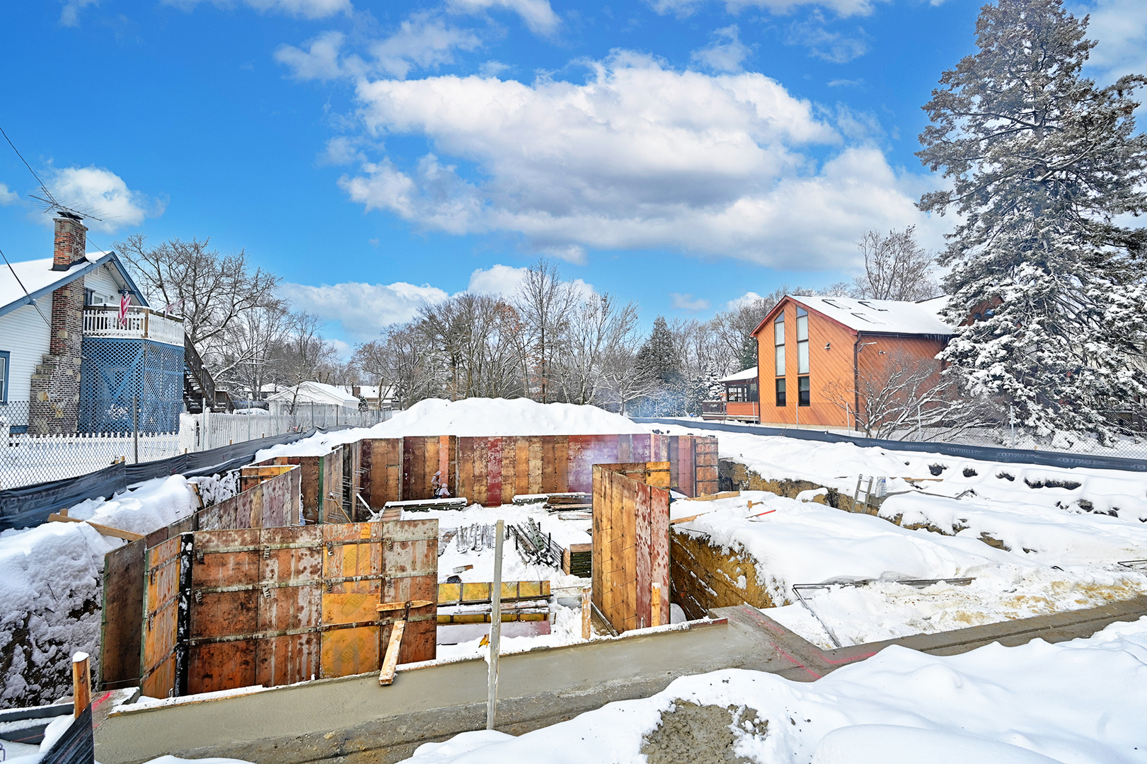 6136 Bentley Avenue Willowbrook, IL 60527 - Photo 2 of 9 a view of a house with a yard