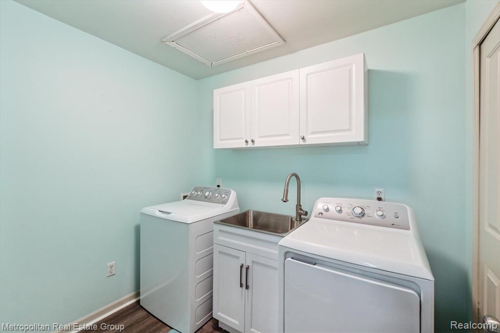 4101 Hampton Ridge Boulevard Howell, MI 48843 - Photo 14 of 21