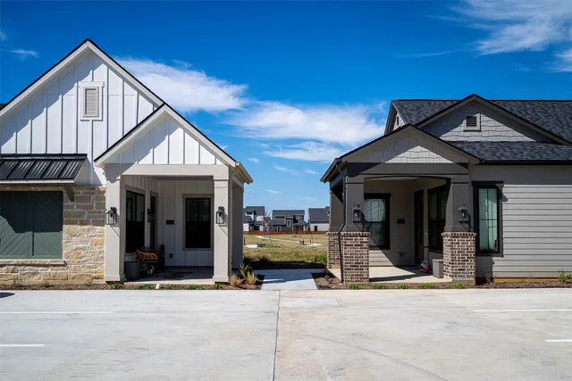 $2,425 | 15007 Gardenberry Lane, Cypress, TX 77429