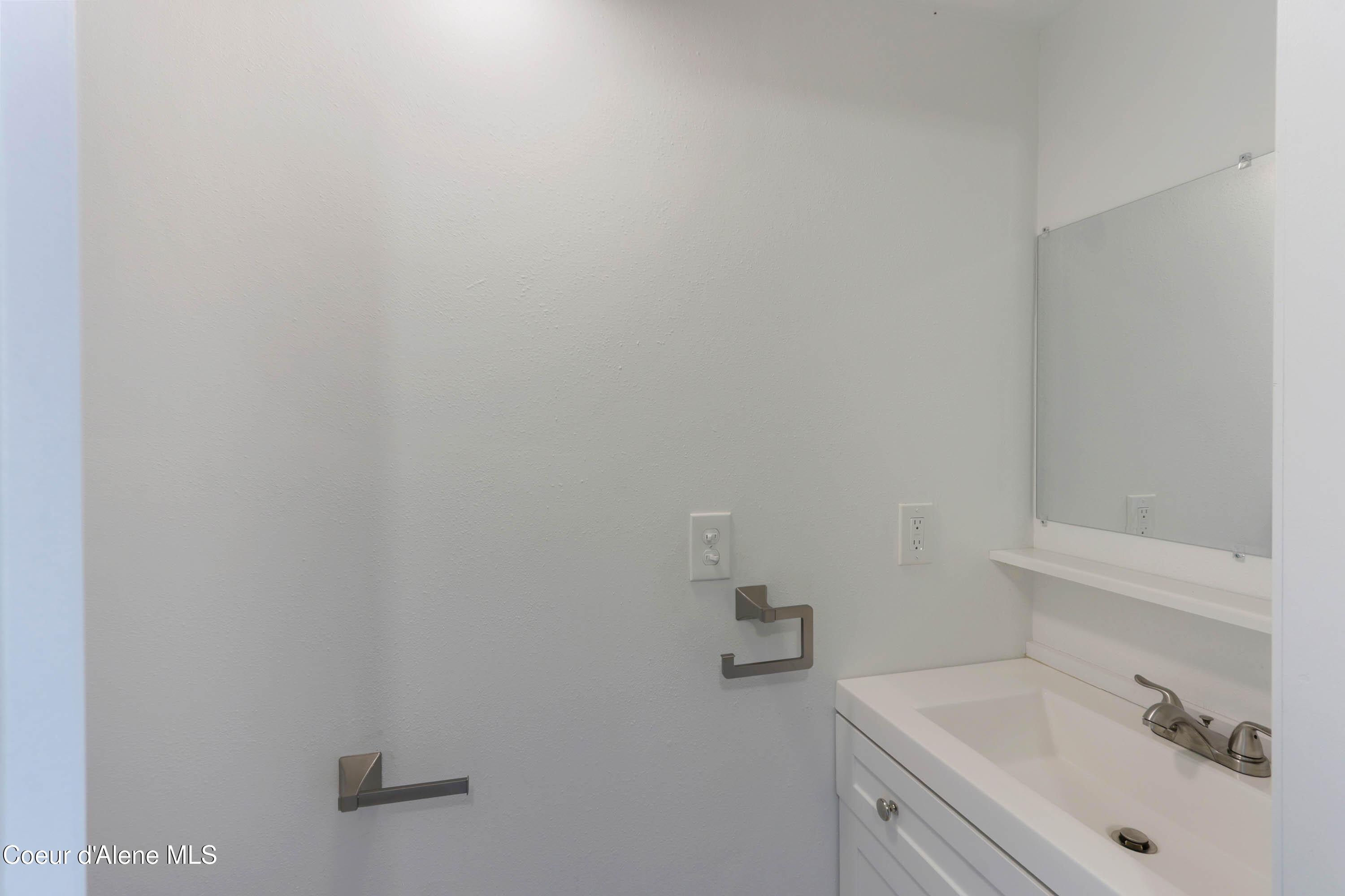632 Roberson Way Sandpoint, ID 83864 - Photo 19 of 29 IMG_5864