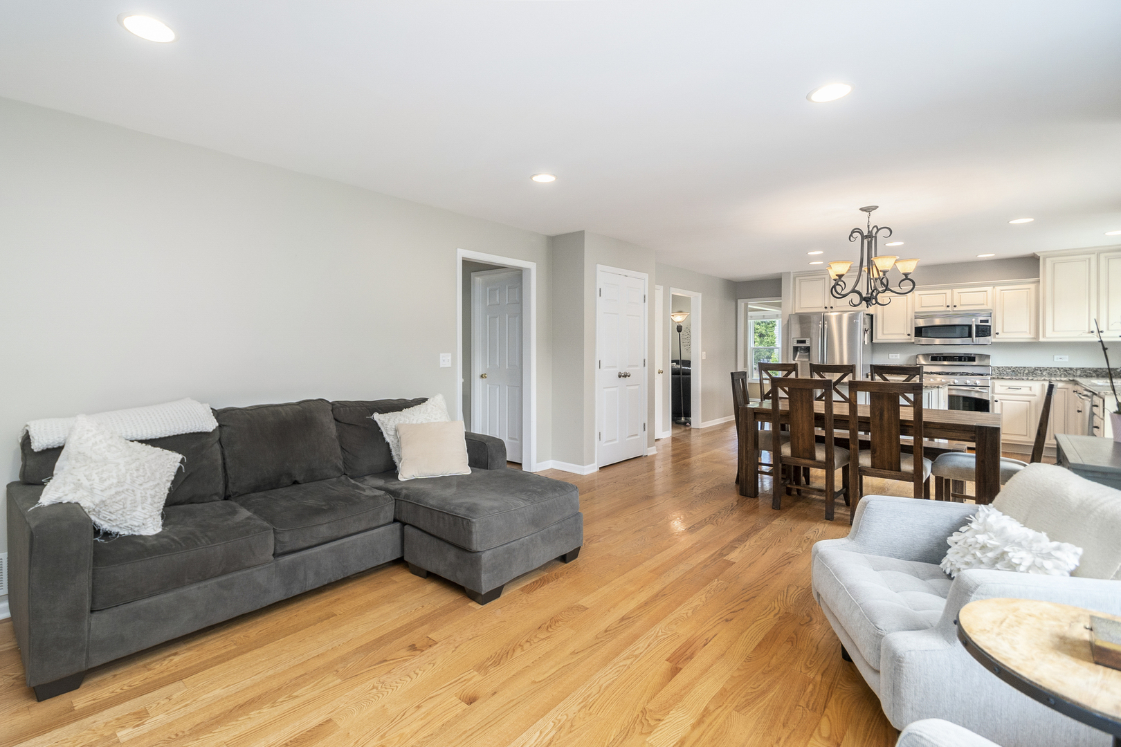 2123 High Meadow Road Naperville, IL 60564 - Photo 11 of 35