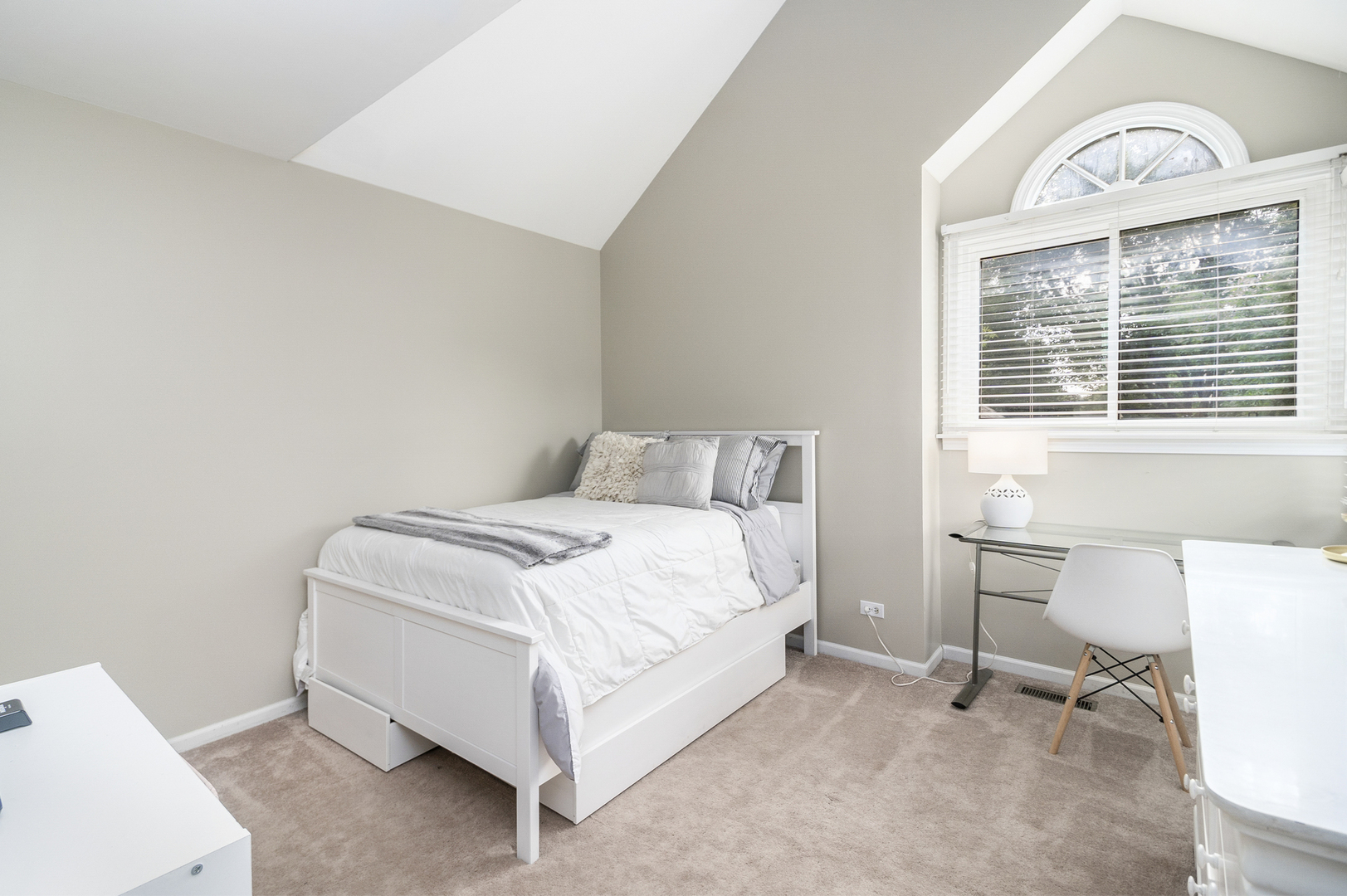 2123 High Meadow Road Naperville, IL 60564 - Photo 17 of 35