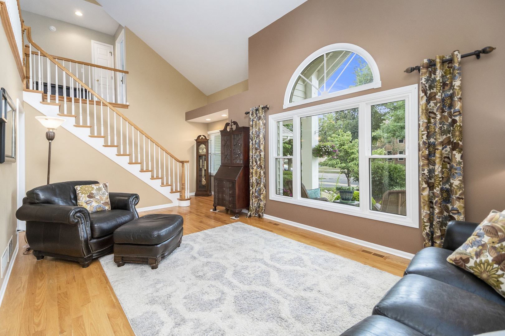 2123 High Meadow Road Naperville, IL 60564 - Photo 4 of 35
