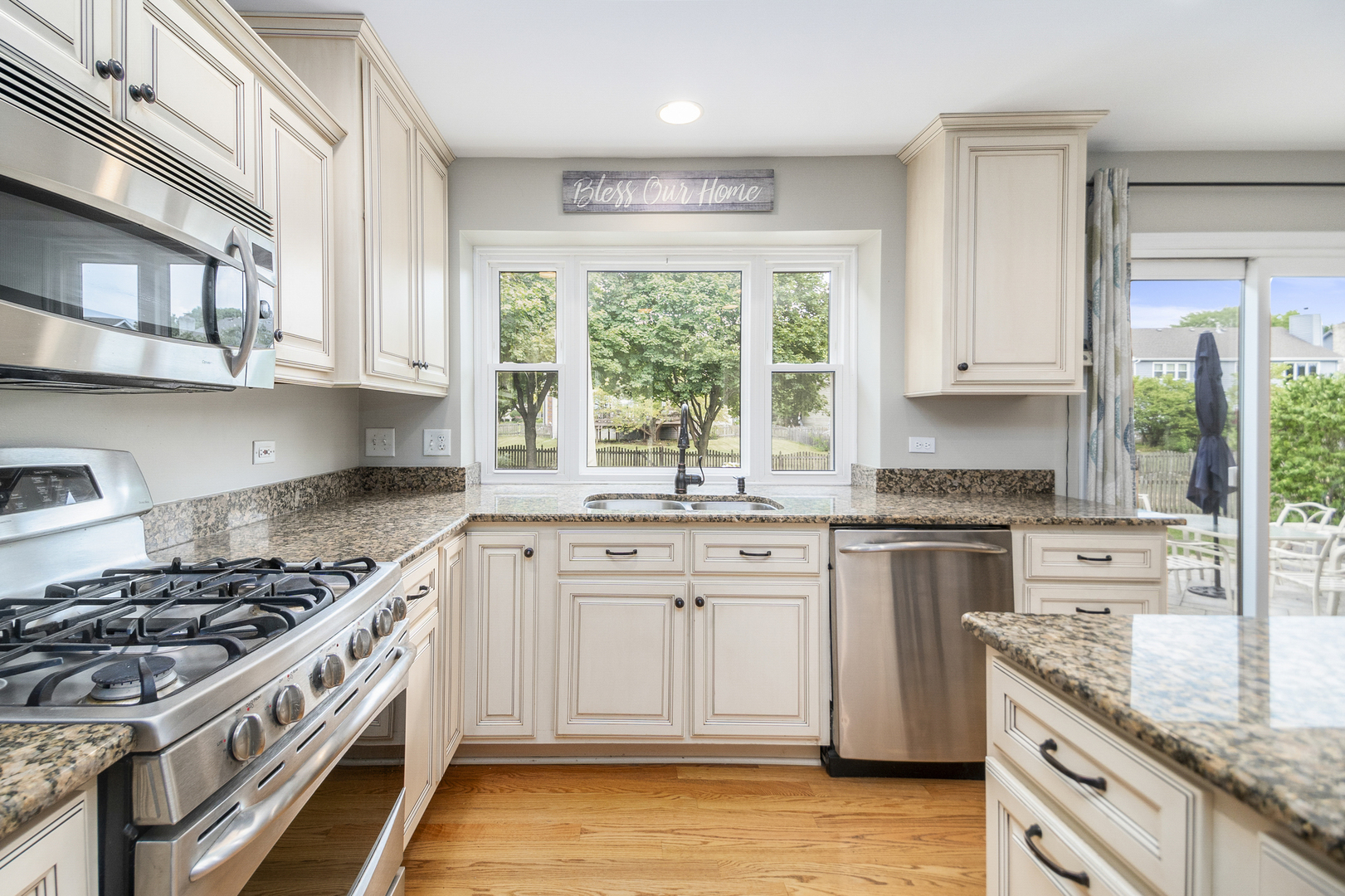 2123 High Meadow Road Naperville, IL 60564 - Photo 8 of 35