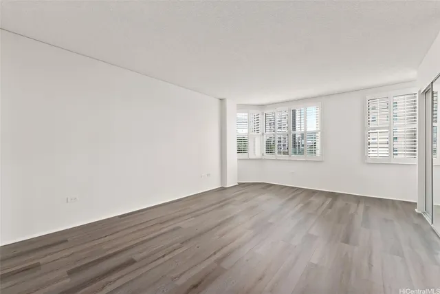$290,000 | 1314 Kalakaua Avenue, Unit 707, Honolulu, HI 96826