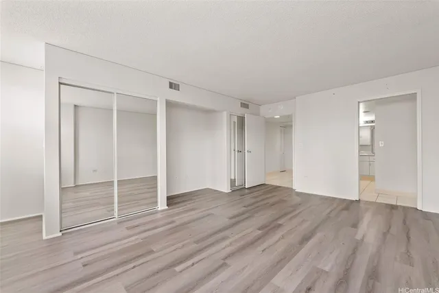 $290,000 | 1314 Kalakaua Avenue, Unit 707, Honolulu, HI 96826