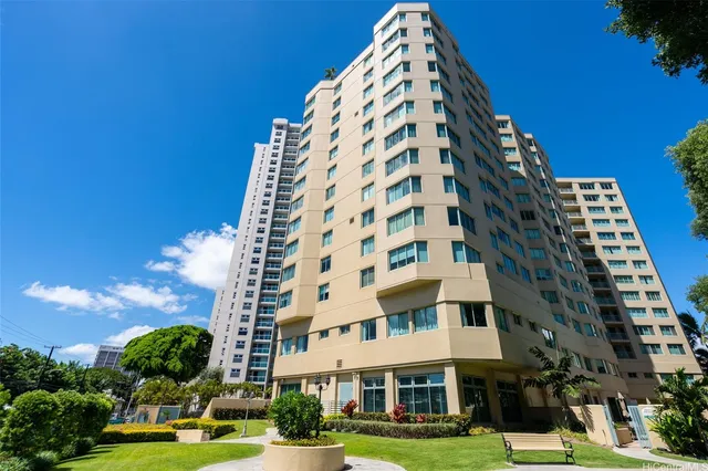 $290,000 | 1314 Kalakaua Avenue, Unit 707, Honolulu, HI 96826